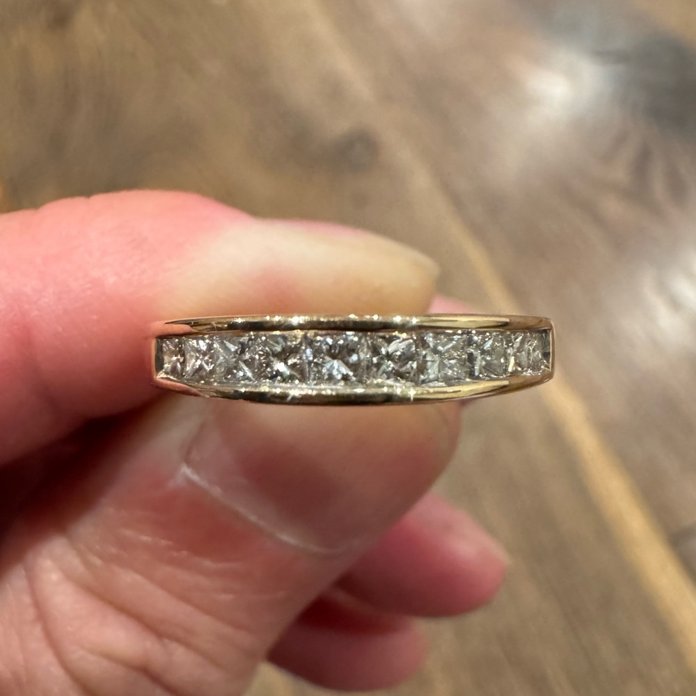 18K Yellow Gold Invisible Set Diamond Wedding Band